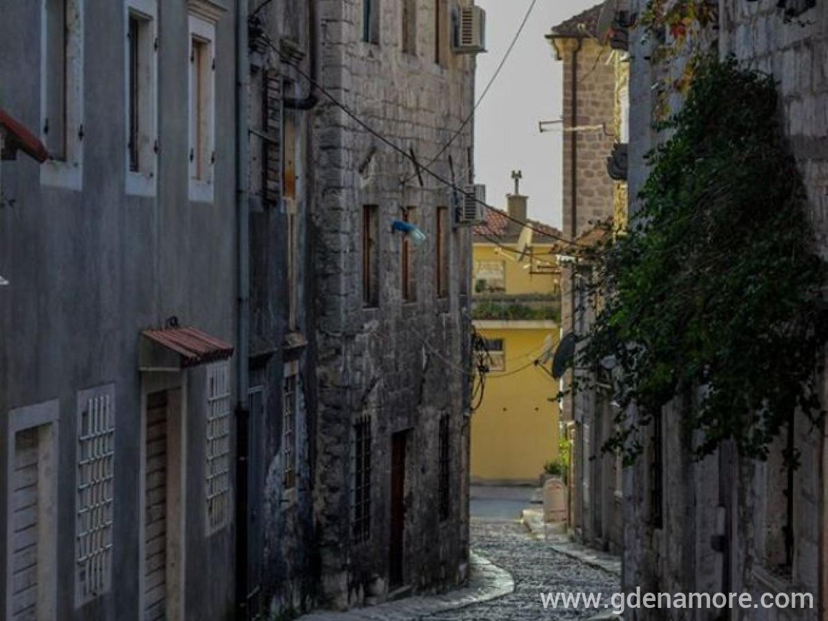 Apartmani  Popović- Risan, privatni smeštaj u mestu Risan, Crna Gora - 35.ul. Gabela